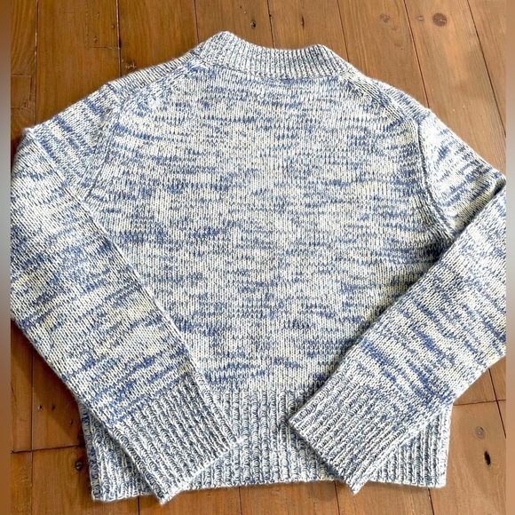 White + Warren Cashmere Wide Rib Trim Crewneck Charteruse blue NWT - Picture 2 of 7